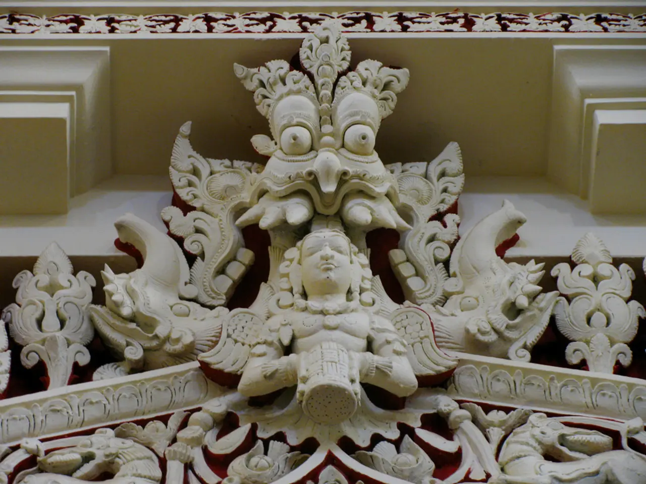 Strategies for Infusing Visual Attraction through Home Art Accessorizing