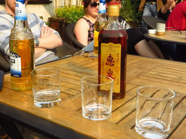 Woman Enjoying Alone Time in Tenerife Restaurant Has her Ordered Wine taken away by Arrogant Parent