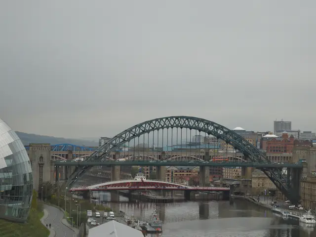 Bermuda: Entire Island Encompassed