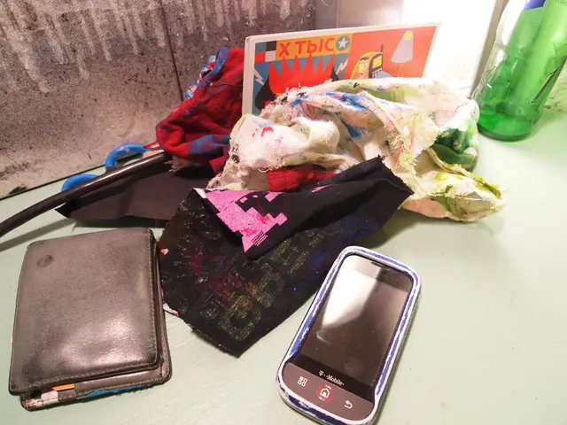 Essential Items for Digital Nomads: Travel Necessities, Equipment, and Beyond