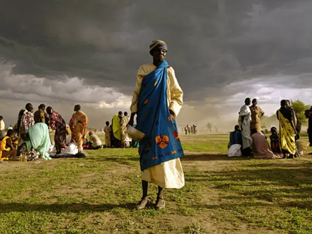 Navigating the Blend of Contemporary Tech and Ancient Lifestyles